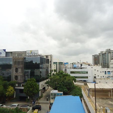 Sri Sai Comforts Hotel Bangalore Eksteriør billede
